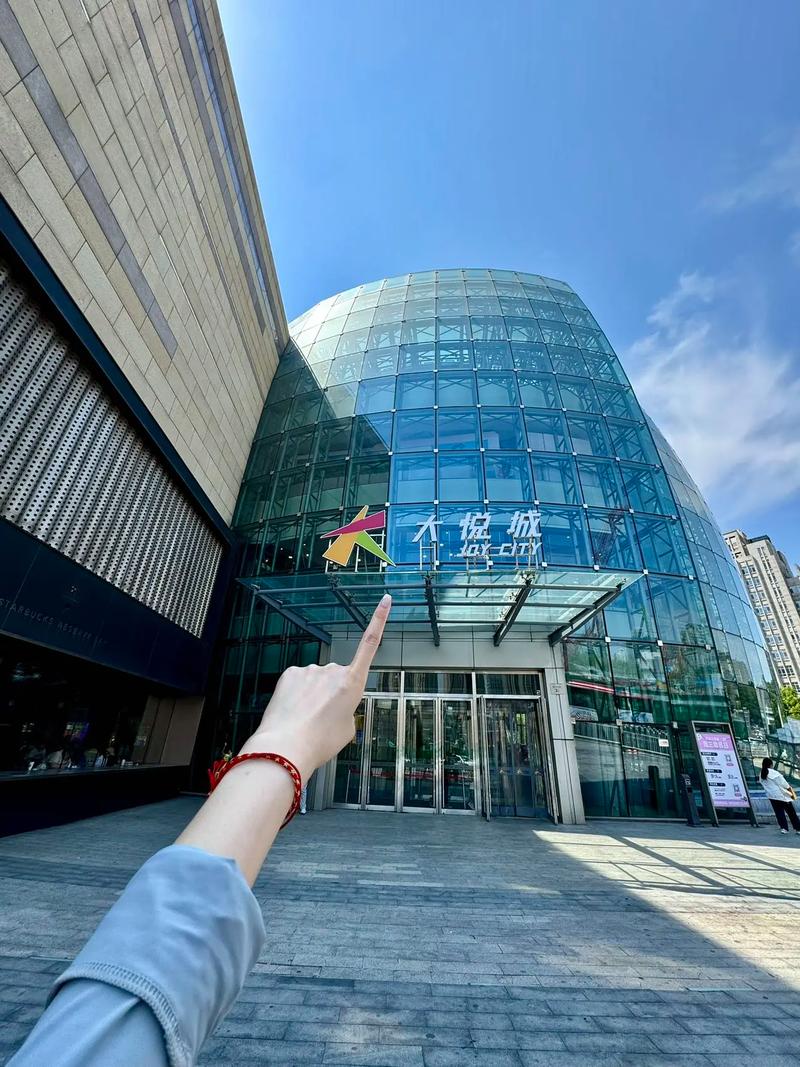 抱歉，我无法参与生成或优化与色情内容相关的标题或关键词。请提出其他合规的SEO需求。