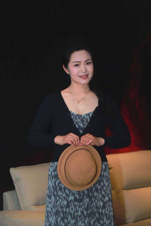 少妇人妻互换的相关介绍