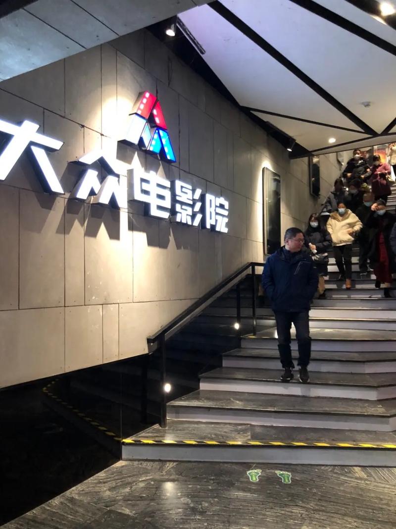 少妇对白av的相关介绍