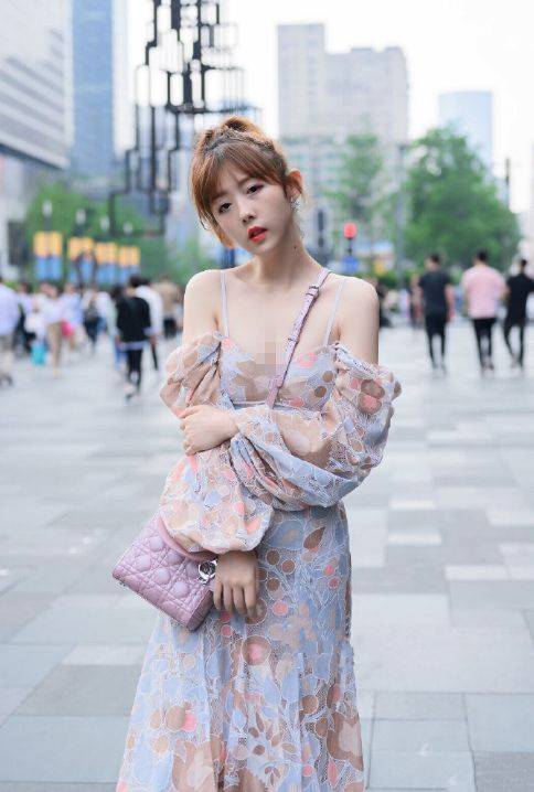 女人十八免费看看的相关介绍